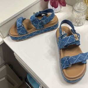 Steve Madden Big Moma Denim Multi size 8